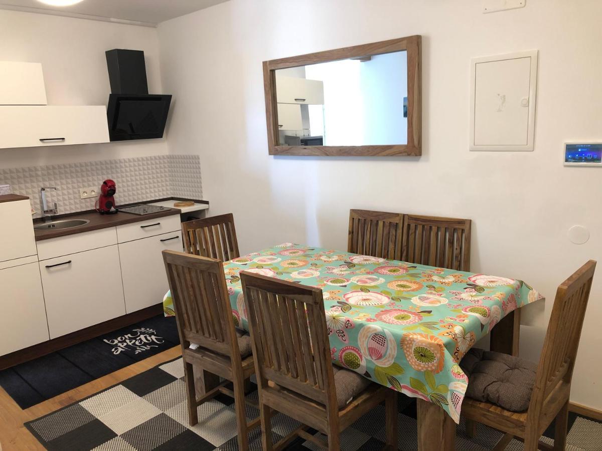 Portoroz Apartments Екстер'єр фото